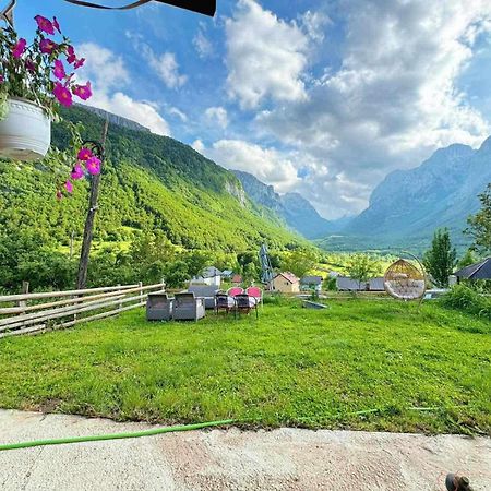 Gusinje Dedushi Guesthouse &Wood Cabins-Camping Place מראה חיצוני תמונה